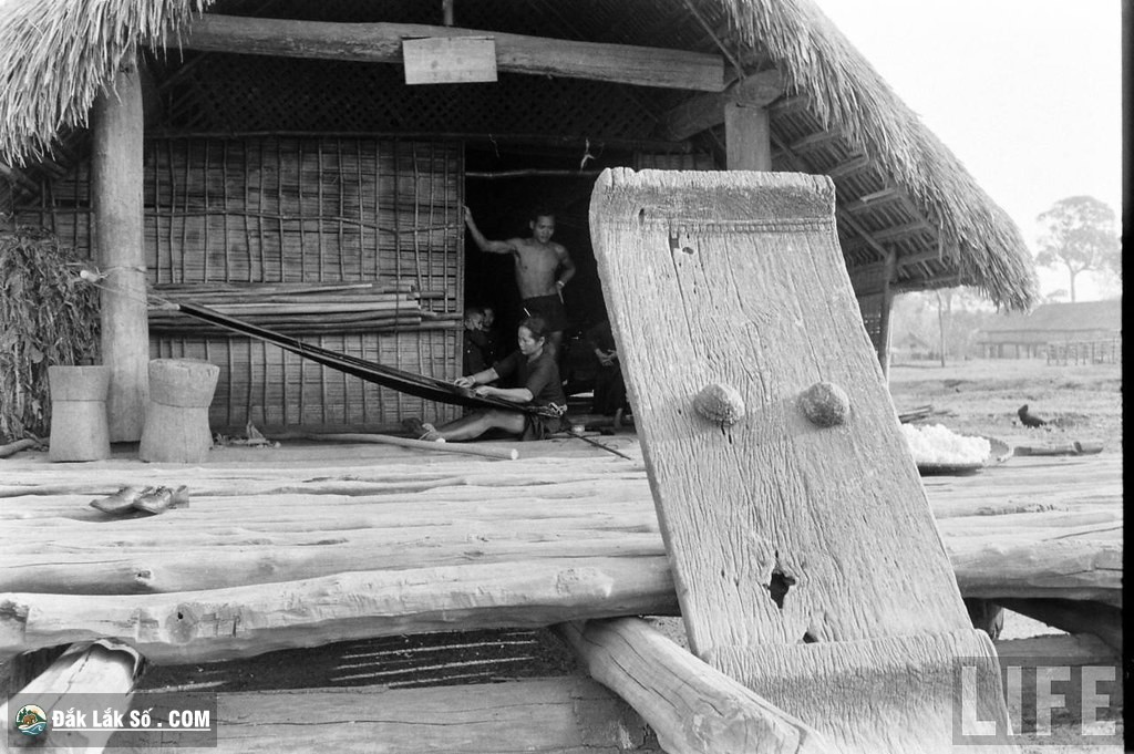 cuoc song o buon ma thuot nam 1957 qua anh cua tap chi life Hinh 3