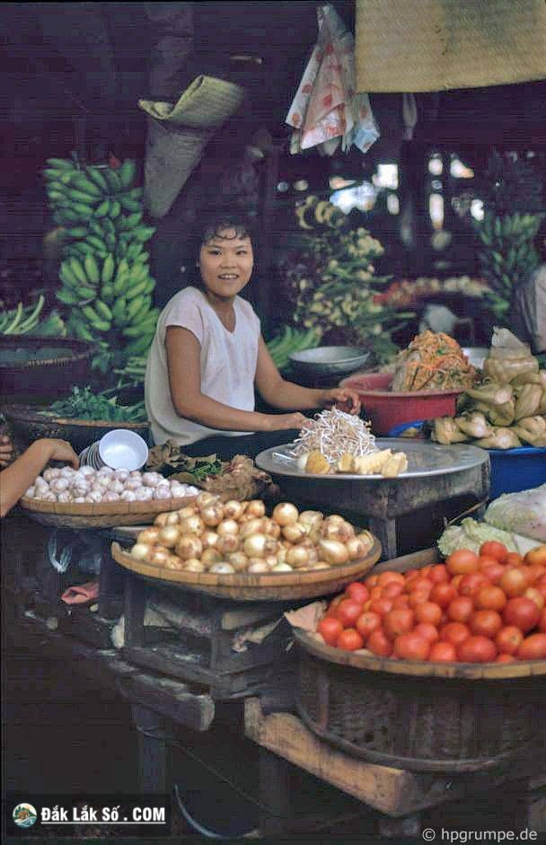 hinh doc ve cho buon ma thuot hon 30 nam truoc Hinh 5