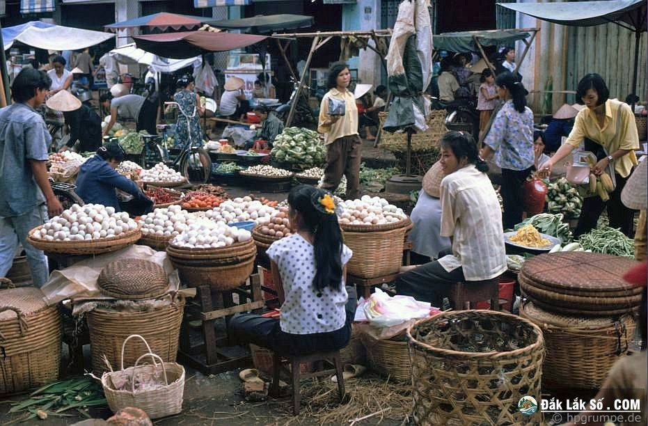 khac la chum anh mau ve buon ma thuot nam 1992 Hinh 5