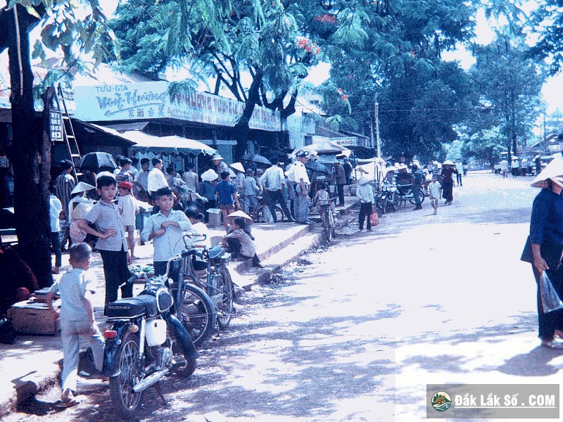 y jut 1960